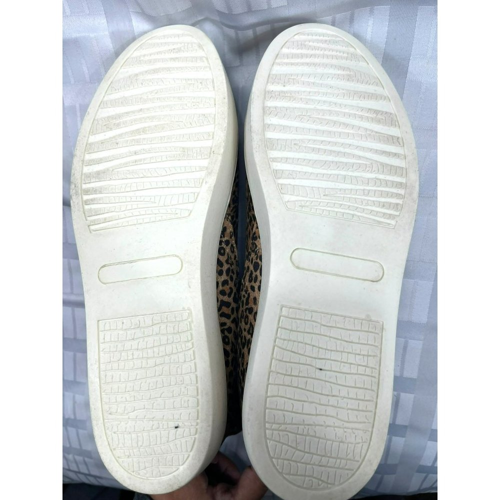 Wonderly Wendalynn Booties, color brown, size 8M - Picture 6 of 9